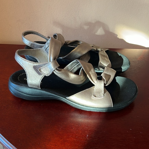 Clarks Pewter Sandals with Black Soles - Picture 3 of 8